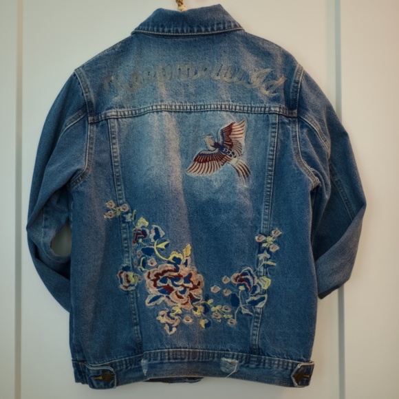 Sadie & Sage keepmewild Embroidered Distress Denim Jacket M/L - Picture 3 of 12